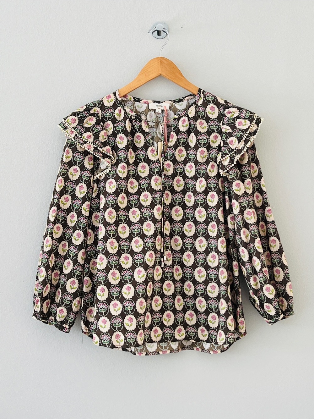 entro Brown Floral Ruffle-Detail Blouse with Pink Accents